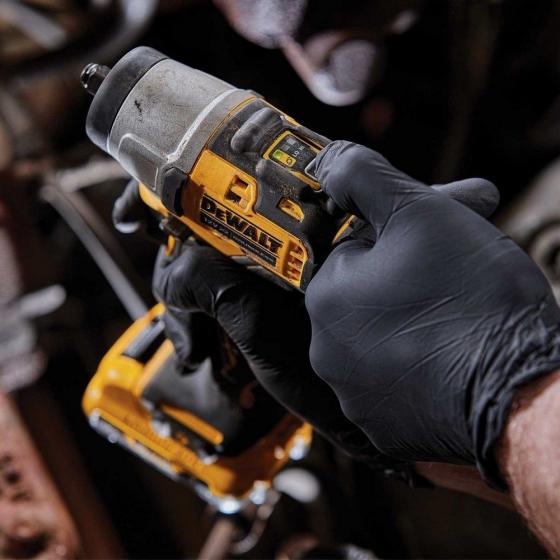 Аккумуляторный компактный импульсный гайковерт DEWALT DCF902D2, 10.8 (12) В, 2 Ач, кейс